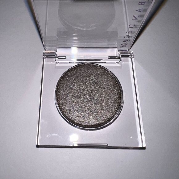 NWT-Urban Decay 24/7 Eyeshadow -“MUSHROOM” Gunmetal Shimmery Gray - Picture 4 of 6